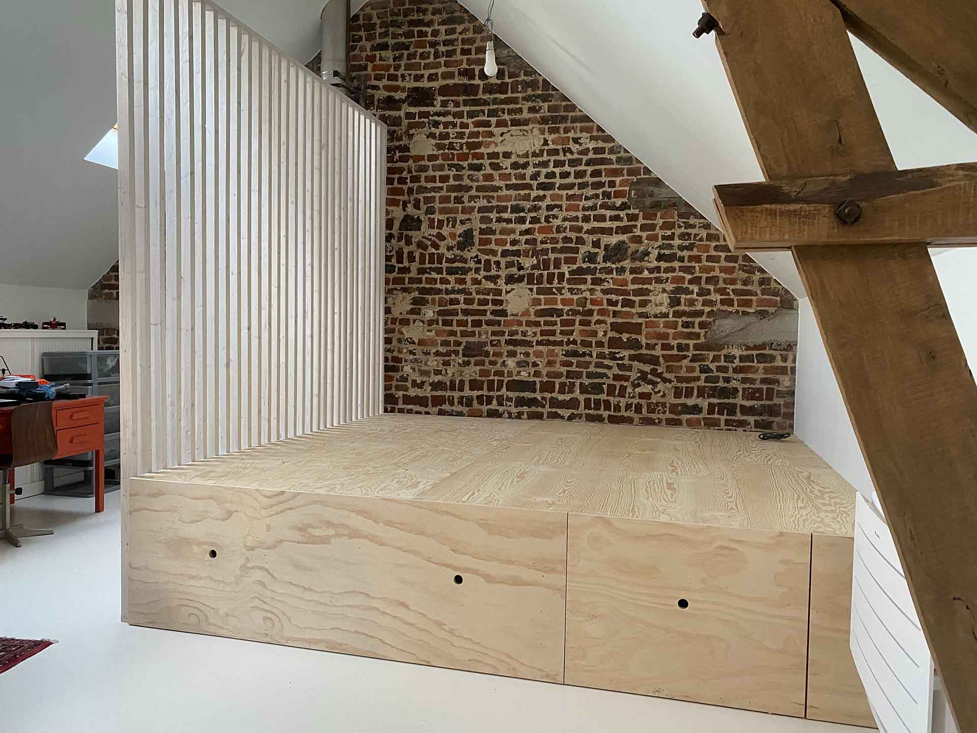 Slaapkamer met uitrolbaar bed | Woodz Design | Zander Steels